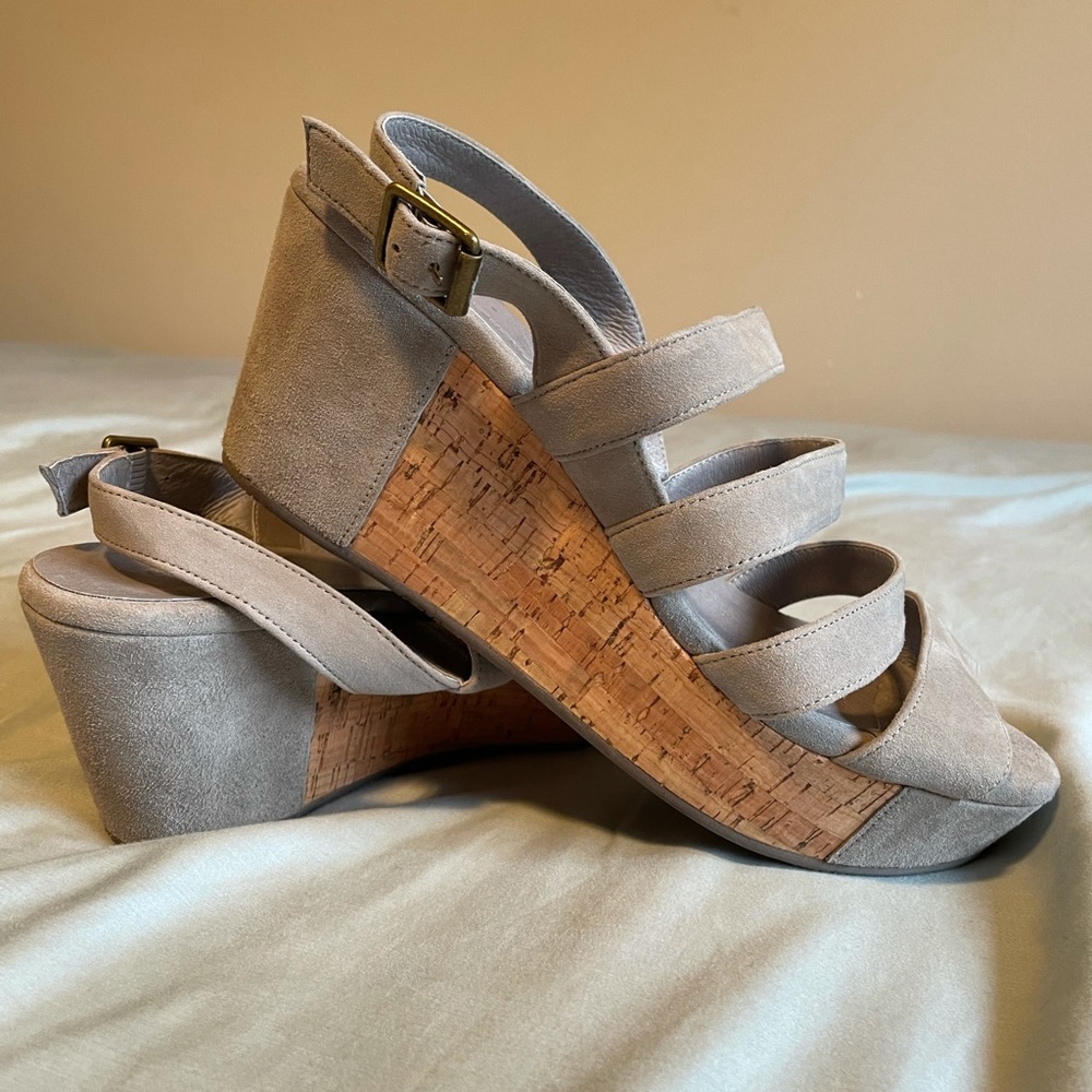 Chocolat Blu Wren grey suede platform dress shoes.
